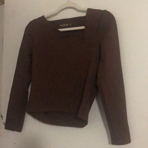 *NWOT- Abercrombie Brown long sleeve cropped shirt size large soft collection